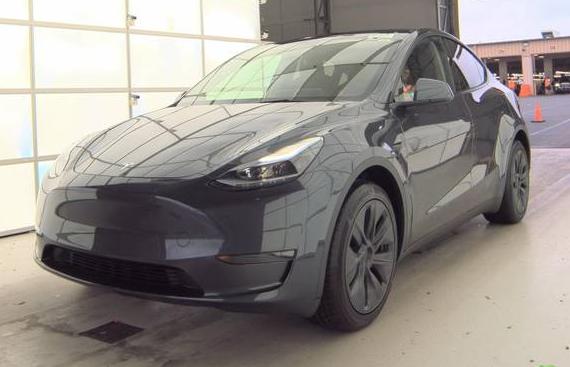 TESLA MODEL Y 2025 7SAYGDEDXSA374525 image